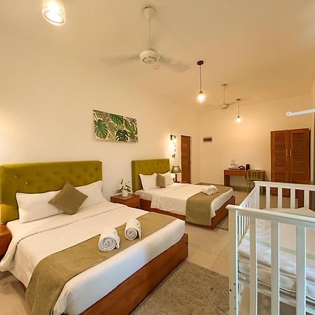 J Leaf Hotel By Blue Bird Negombo Kültér fotó