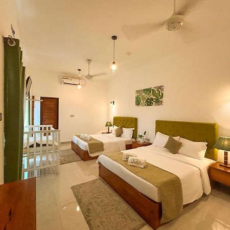 J Leaf Hotel By Blue Bird Negombo Kültér fotó