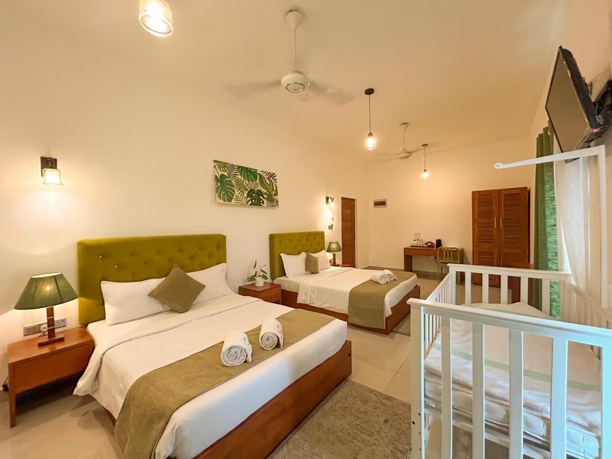 J Leaf Hotel By Blue Bird Negombo Kültér fotó