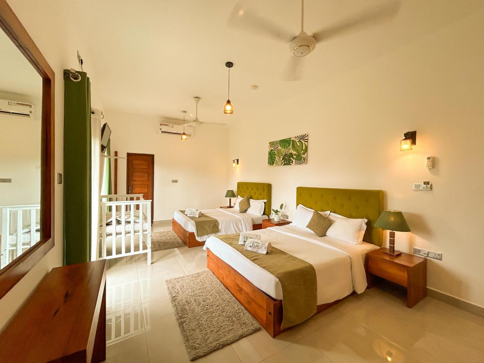 J Leaf Hotel By Blue Bird Negombo Kültér fotó