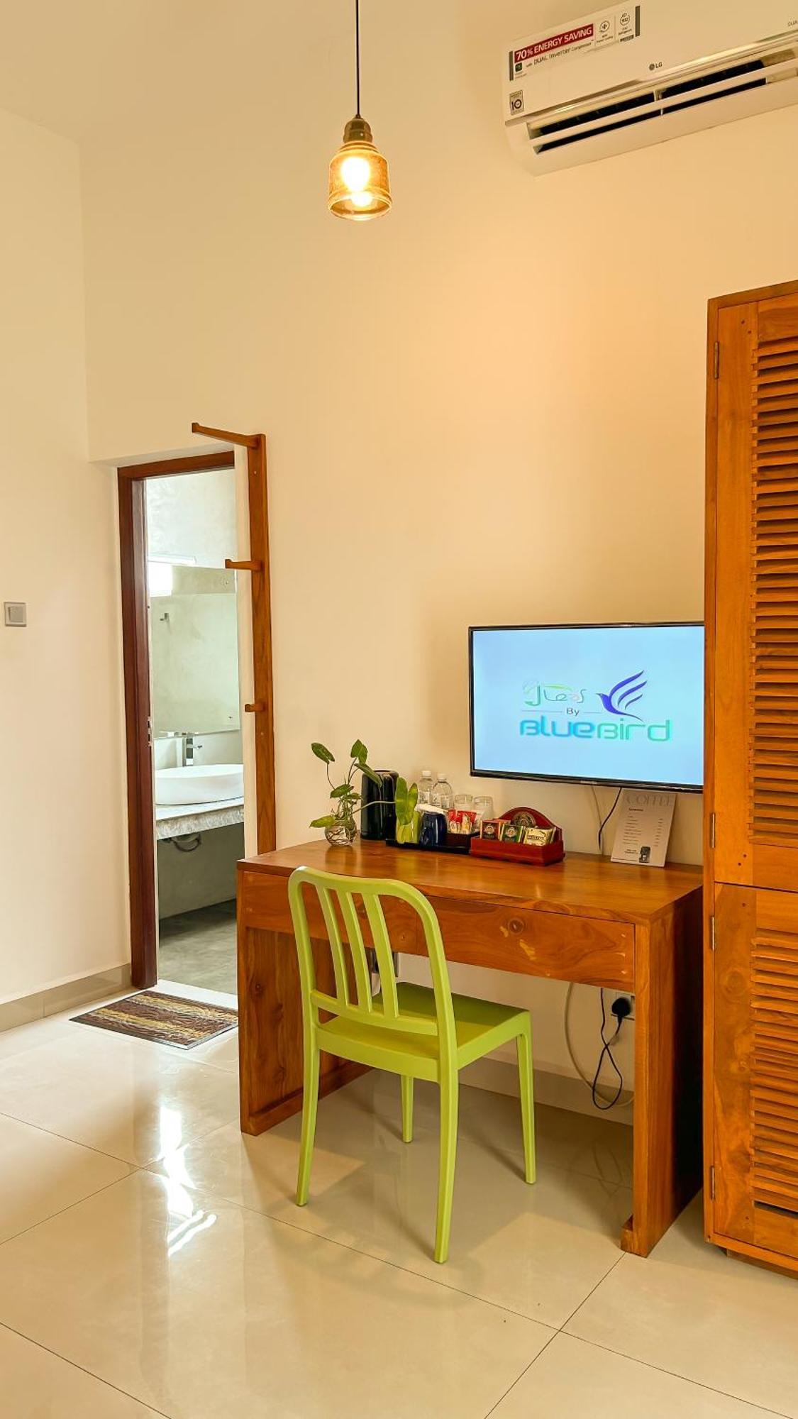J Leaf Hotel By Blue Bird Negombo Kültér fotó
