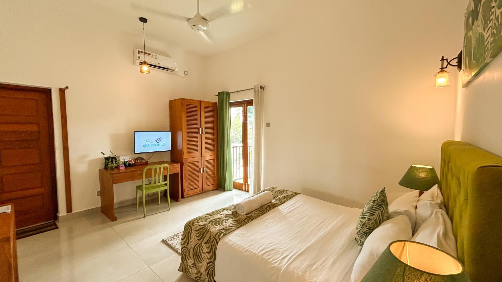 J Leaf Hotel By Blue Bird Negombo Kültér fotó