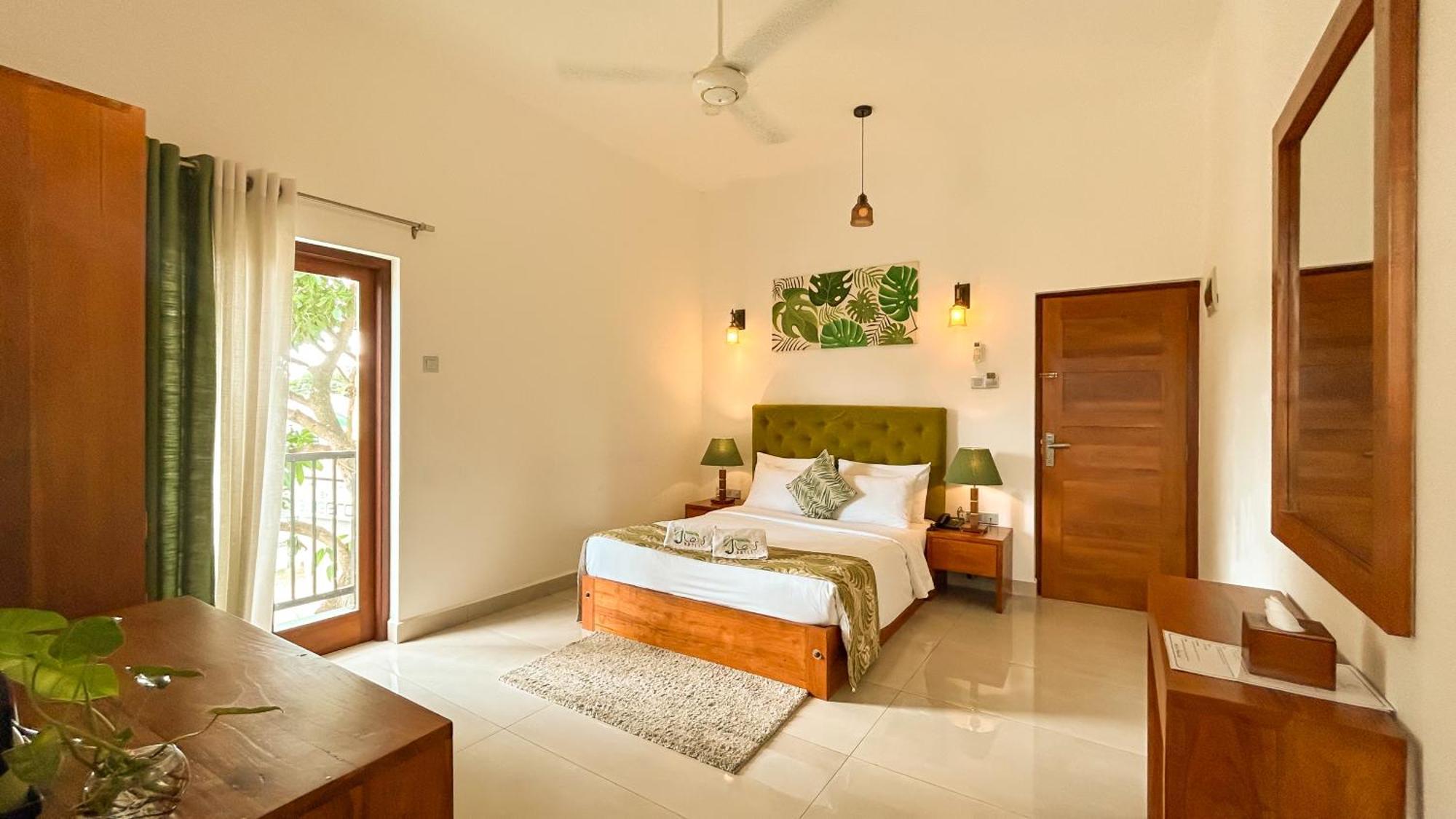 J Leaf Hotel By Blue Bird Negombo Kültér fotó