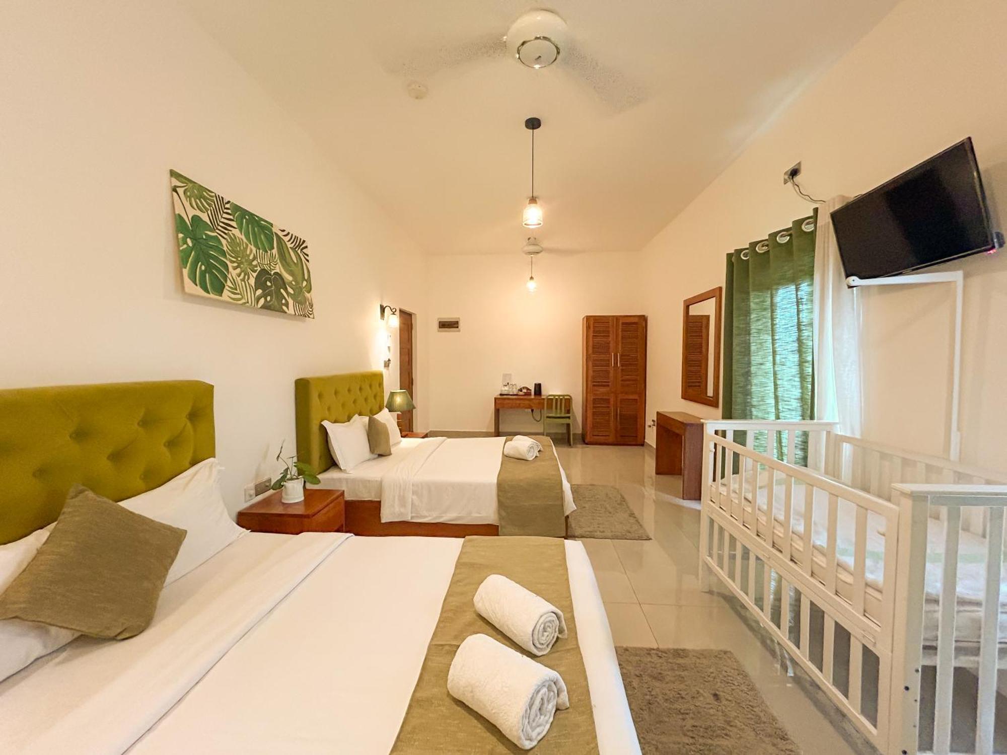 J Leaf Hotel By Blue Bird Negombo Kültér fotó